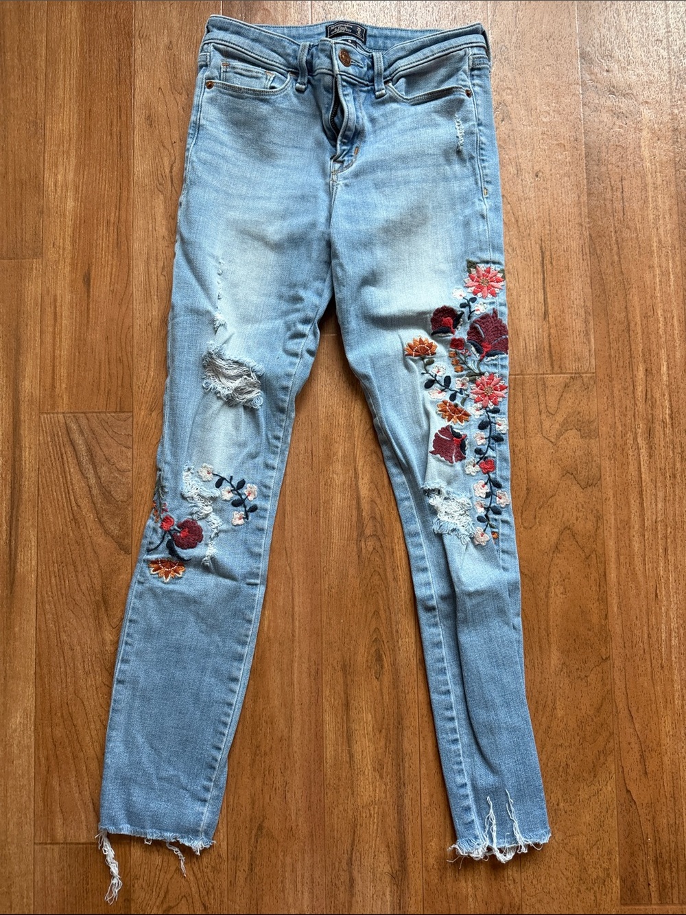 Abercrombie & Fitch Light Blue Skinny Jeans with Multicolor Floral Embroidery